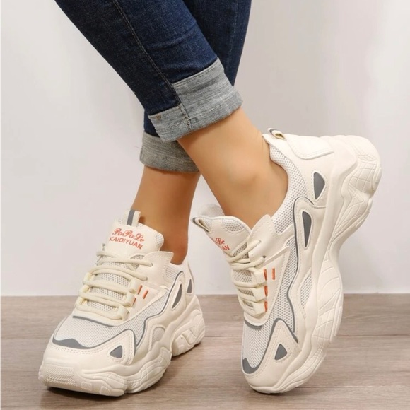 brand new with sticker chunky sneakers - Picture 2 of 6